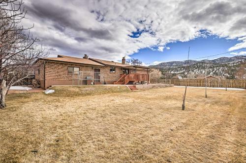 Parowan Escape With 2 Game Rooms, Deck And Yard