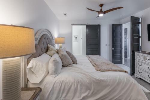 Villa Canyon Views