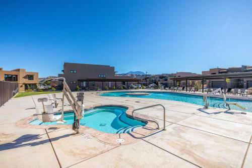 Villa Oasis By The Pool