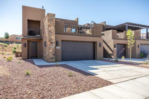 Villa Red Rock & Turned Wood Escape