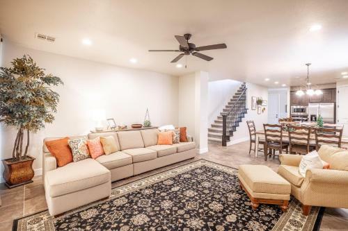 Villa Red Rock & Turned Wood Escape