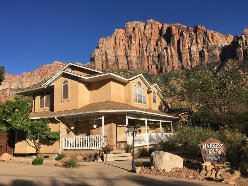 Harvest House Bed And Breakfast