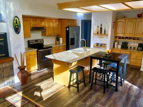 Villa Zion Vacation Home,llc