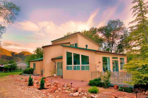 Villa Zion Vacation Home,llc