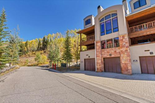 Ski-in And Out Townhome Garage And Club Solitude Access