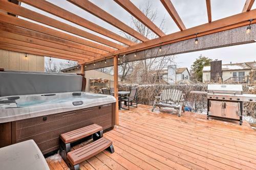 Apartamento Updated Ranch Apt With Deck - 9 Mi To Downtown