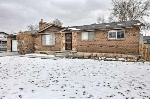 Apartamento Updated Ranch Apt With Deck - 9 Mi To Downtown