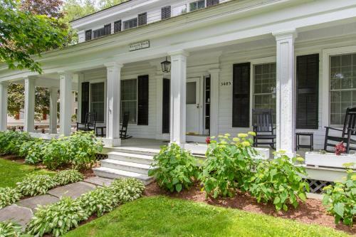 Postcard Perfect Mansion In Manchester Village