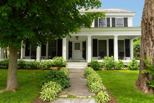 Postcard Perfect Mansion In Manchester Village