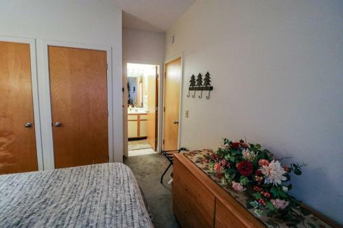 Woods Resort And Spa Village 9