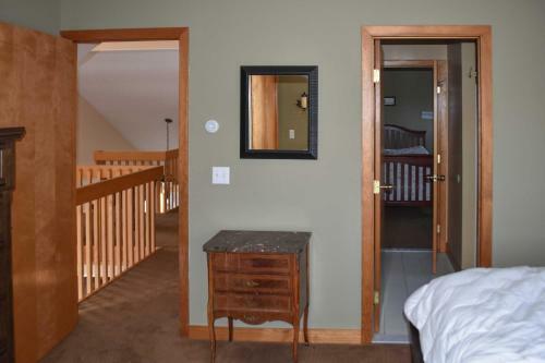 Family Ski Home, Mid-week Specials Available!