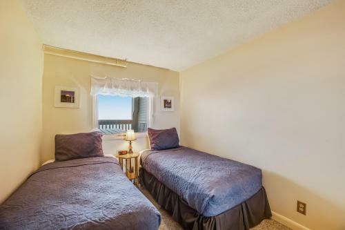 Mountainside Resort D302