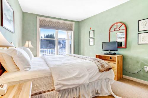 Long Trail House: 368