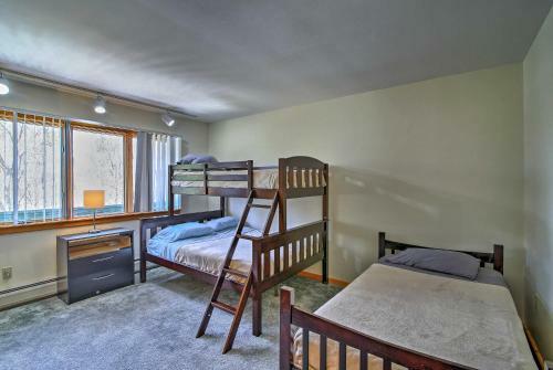 Spacious Wilmington Home With Game Room And Deck!