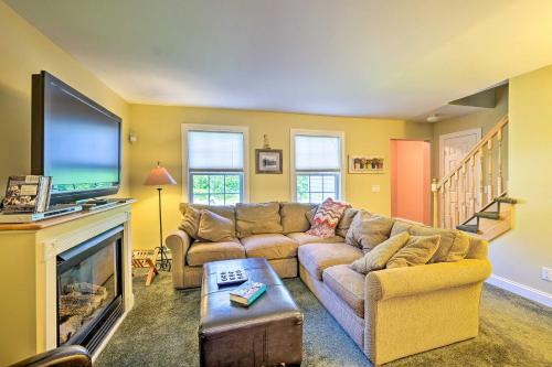 West Dover Home With Deck, Grill And Ev Outlet