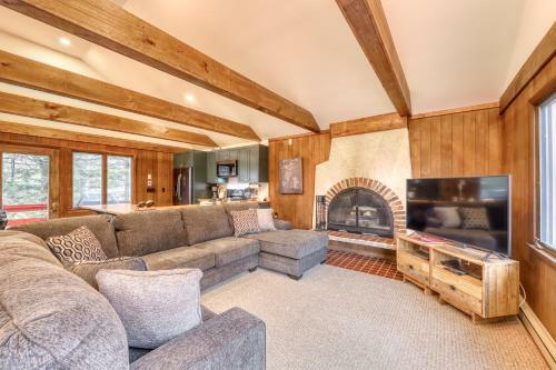 Maple Hill Hideaway