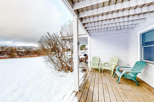 Hillcrest Getaway