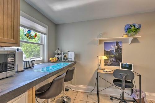 Private Solar Hill Apartment In Downtown Bristol!