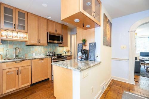 Spacious 4br House Near Old Town Alexandria