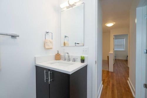 Modern Colonial 3br 2ba House 5m To Dc & Dca