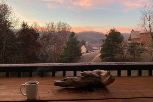 Timber Frame Cabin With South Holston Lake Views