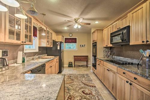 Massanutten Resort Cabin With Deck And Amenities!