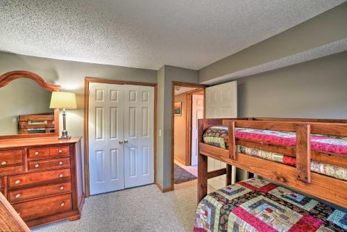 Slopeside Retreat In Massanutten With Hot Tub And Deck!