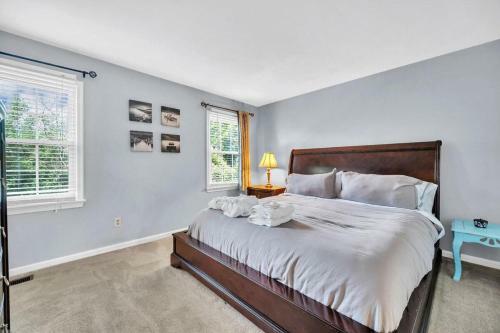 Comfy King Bed Close To Everything