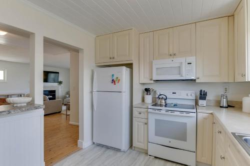 Seaspray Cottage Home