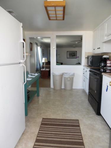 Posada Second Floor Apartment - Water & Town Views