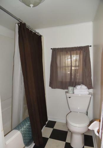 Posada Second Floor Apartment - Water & Town Views