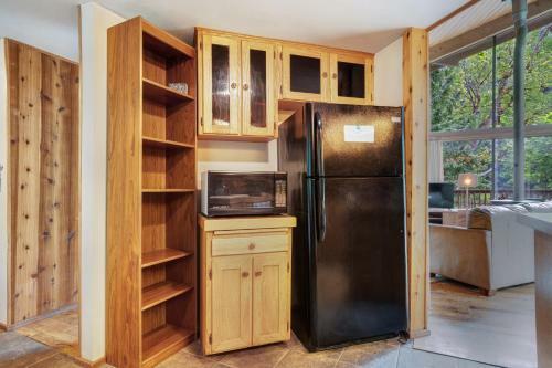 Rustic River Paradise - 1 Bed 2 Bath Vacation Home In Baring