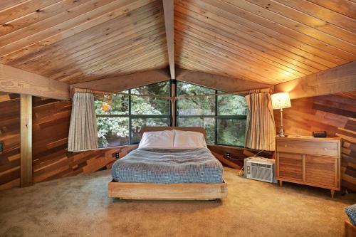 Rustic River Paradise - 1 Bed 2 Bath Vacation Home In Baring