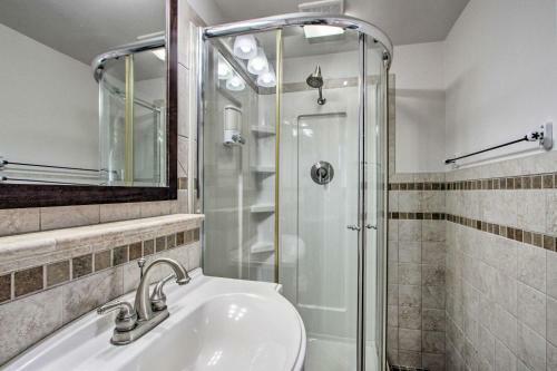 Convenient Burien Getaway 10 Mi To Dtwn Sea!