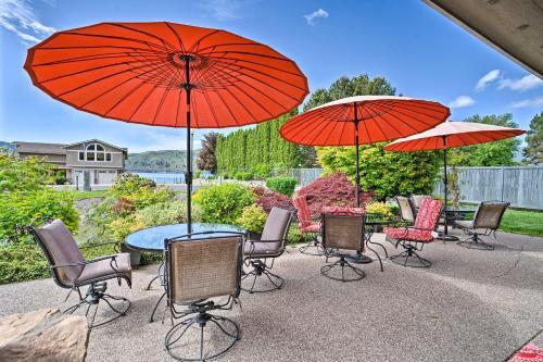 Lake Chelan Home Less Than 100 Yards To The Water!