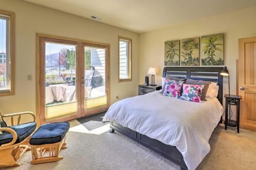 Lake Chelan Home Less Than 100 Yards To The Water!