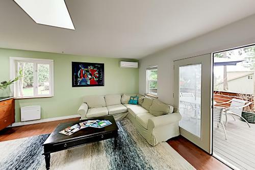 Apartamento Relaxing Retreat On Lush Acre - Furnished Deck Duplex