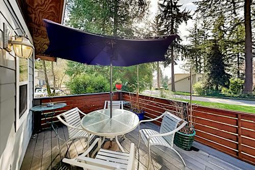 Apartamento Relaxing Retreat On Lush Acre - Furnished Deck Duplex