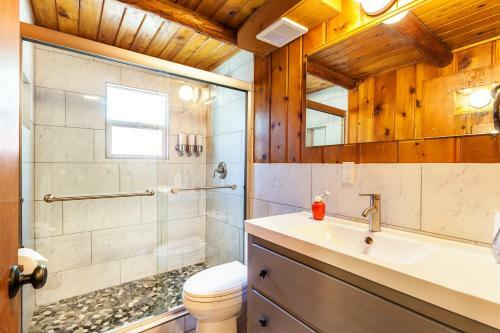 Luxurious Log Cabin At White Pass