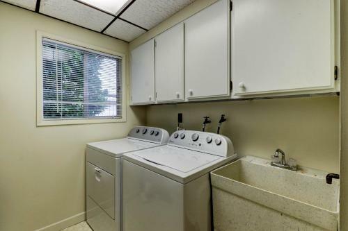 Rockaway Retreat