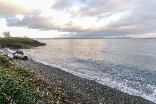 Rockaway Retreat
