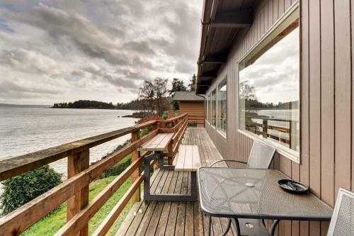 Rockaway Retreat