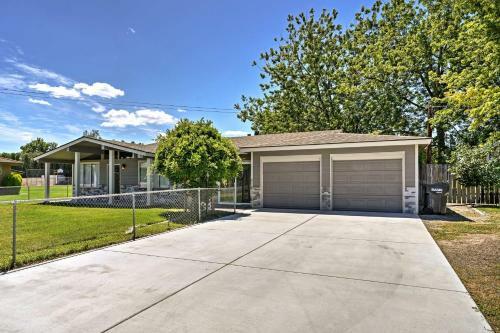 Lovely Pasco Home With Yard - Near Tri-cities Airport