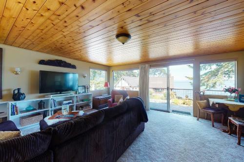 Port Ludlow Beach Cottage