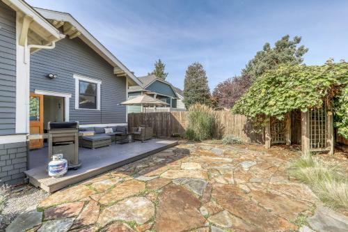 Classic Craftsman - 3 Bed 2 Bath Vacation Home In Green Lake