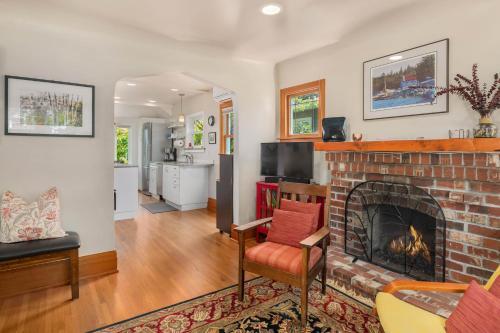 Birch Tree Cottage - 3 Bed 2 Bath Vacation Home In Seattle