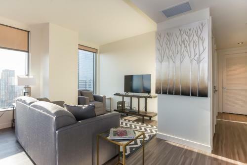 Downtown Seattle Convention Center Apartments