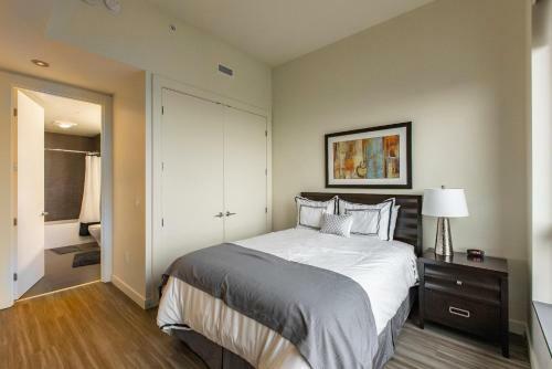 Pike And Pine Apartments