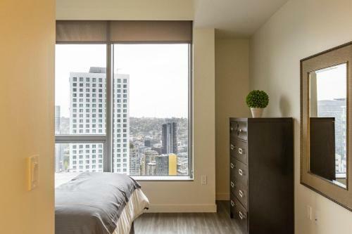 Pike And Pine Apartments