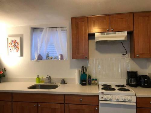 Eastlake One Bedroom Getaway